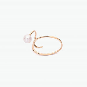 Fumiko 10k Yellow Gold Ear Cuff with Pearl | Ocampo's Fine Jewellery
