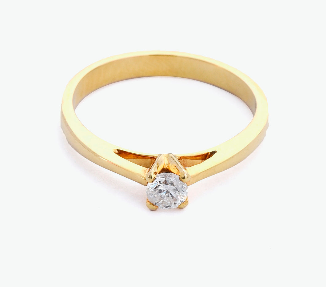 Amada Engagement Ring - Yellow Gold