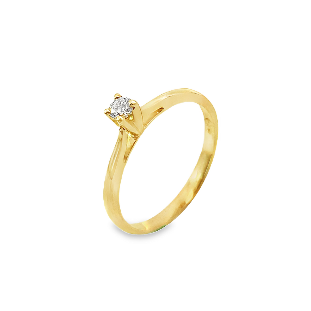 Amada Solitaire Engagement Ring