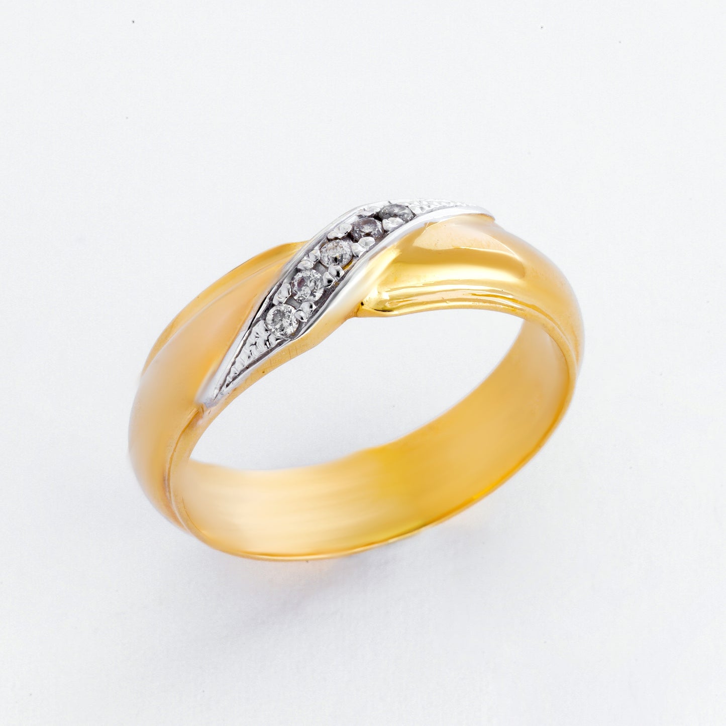 Royal 14k Two Tone Wedding Rings with Diamon Philippines | Ocampo's Fine Jewellery