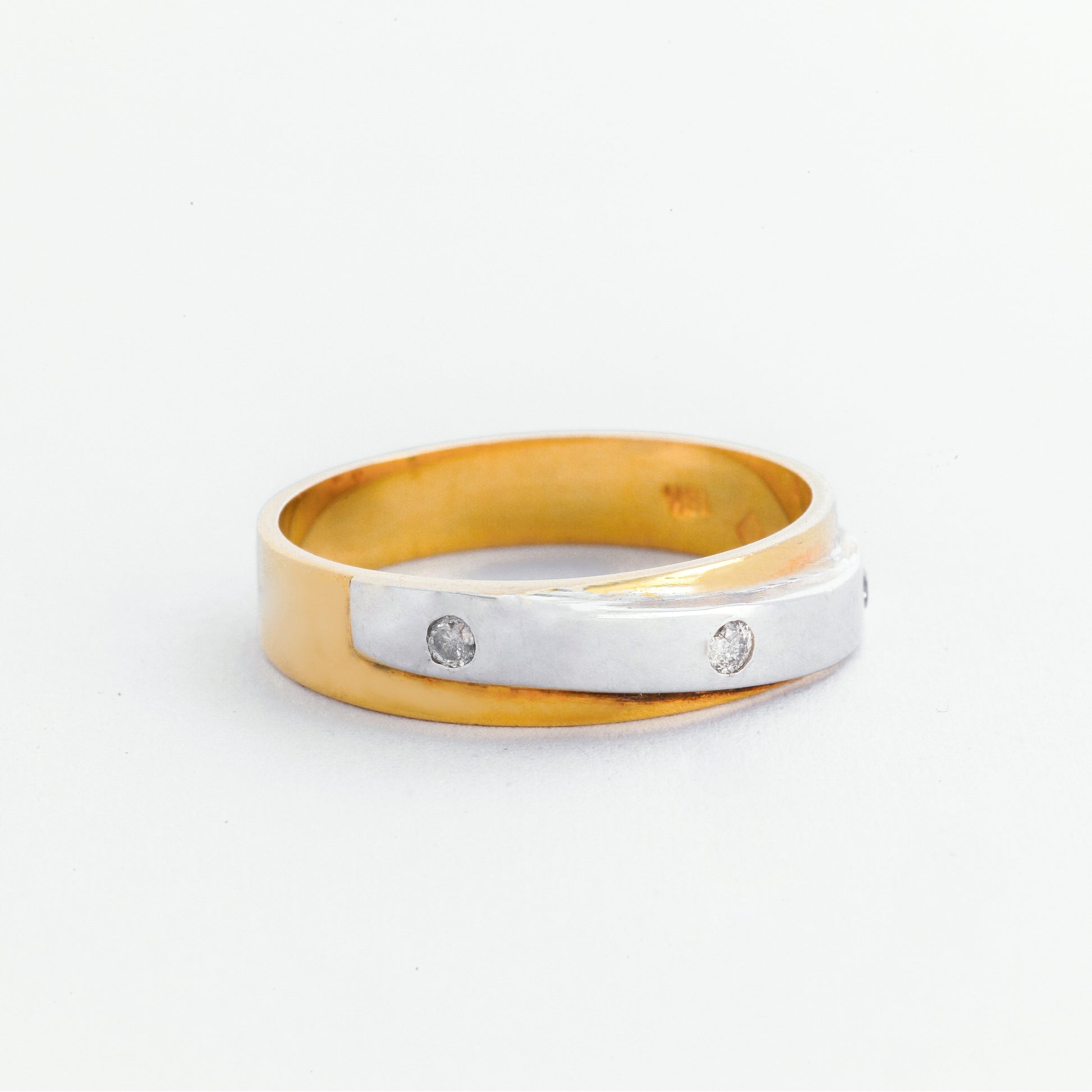 Eterna 18k Two Tone Gold Diamond Wedding Ring | Ocampo's Fine Jewellery