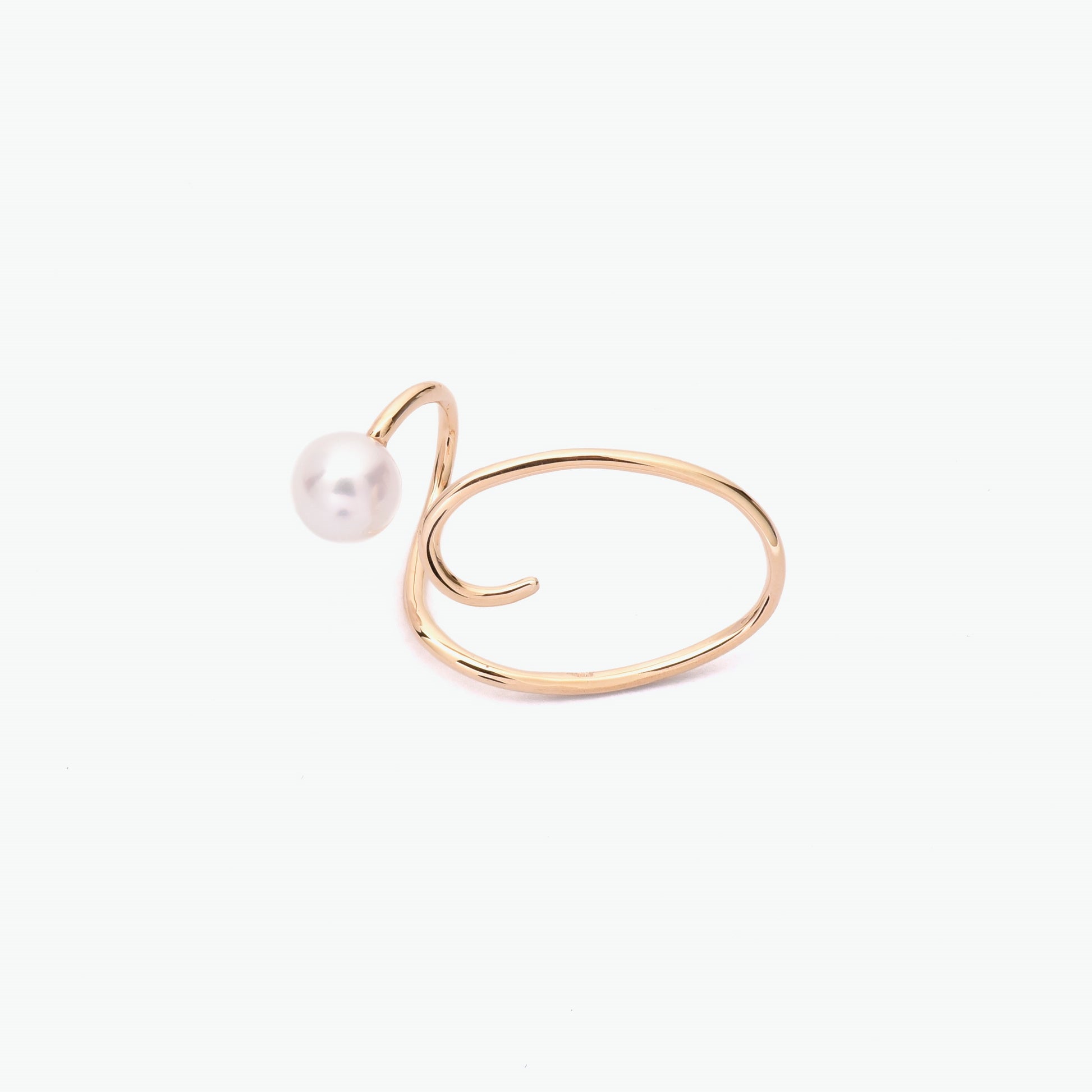 Fumiko 10k Yellow Gold Ear Cuff with Pearl | Ocampo's Fine Jewellery